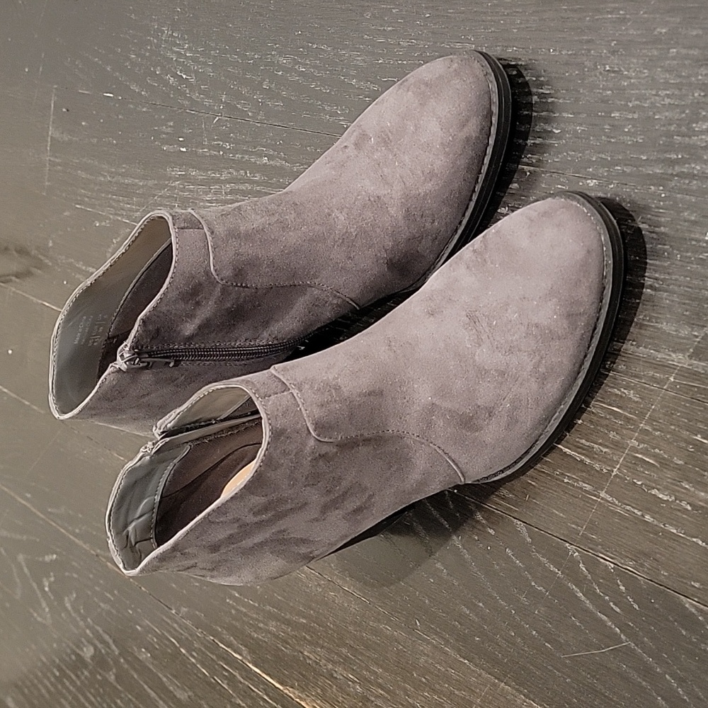 NWOT Market & Spruce Dolia Bootie Women's Size 8.5